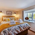 Holiday home 2 Bed In York Oc-96097 Helmsley