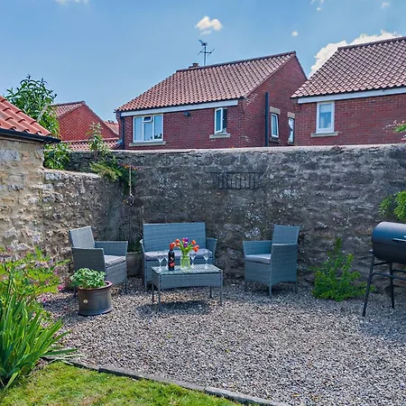 2 Bed In 96097 * Helmsley