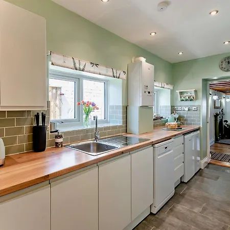 2 Bed In 96097 Helmsley