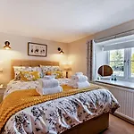 2 Bed In York Oc-96097